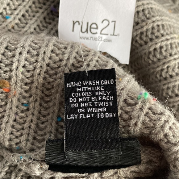 Rue 21 Gray Speckled Pullover Sweater Size Medium - Picture 8 of 12